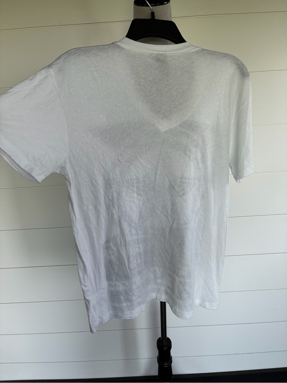 vintage OBEY Women's
"Propaganda Engineering 520 Lbs"
V-Neck T-Shirt. NWOT/0221 - Picture 5 of 8